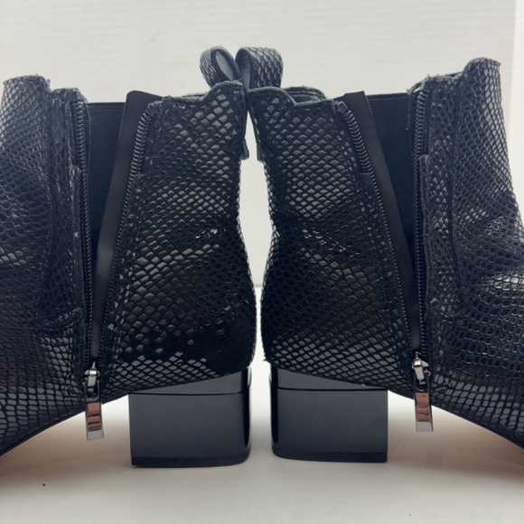 Franco Sarto Faux Snake Skin Black Block Heel Zip Up Boots 7 - Picture 6 of 10